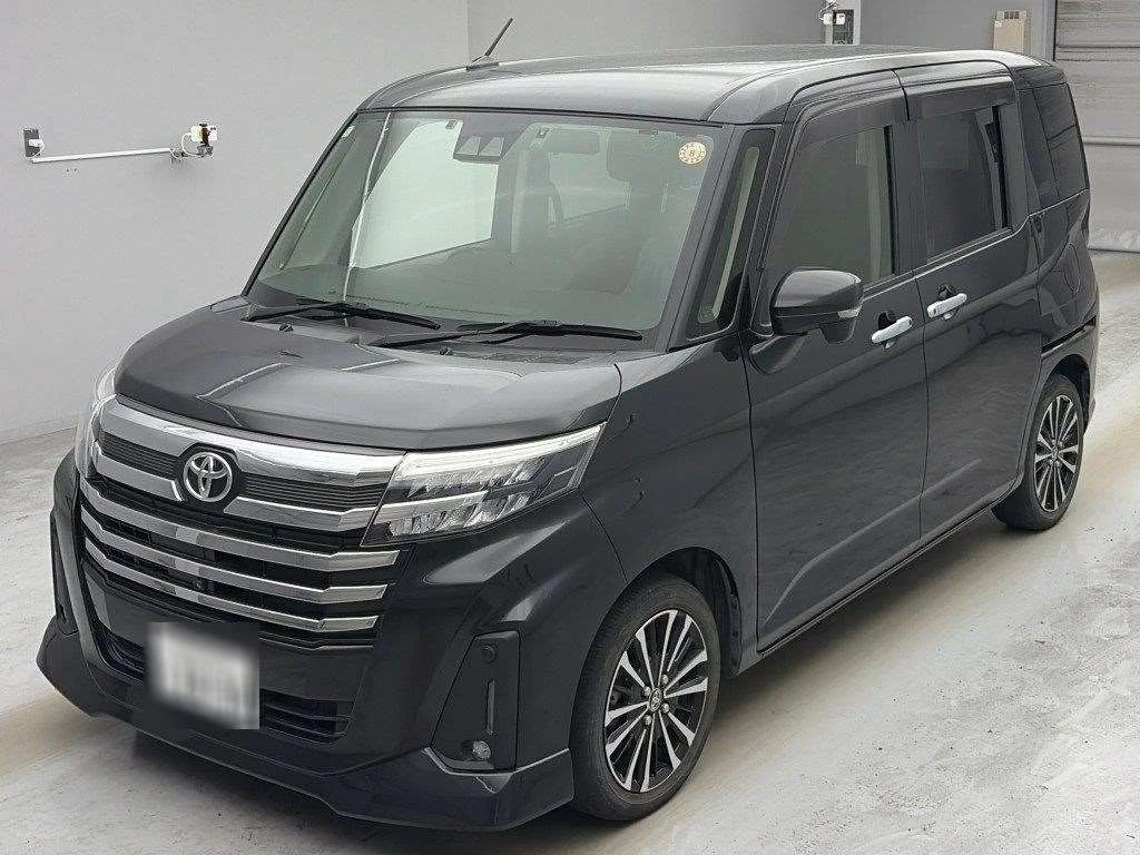 Toyota Roomy M900A 2022
