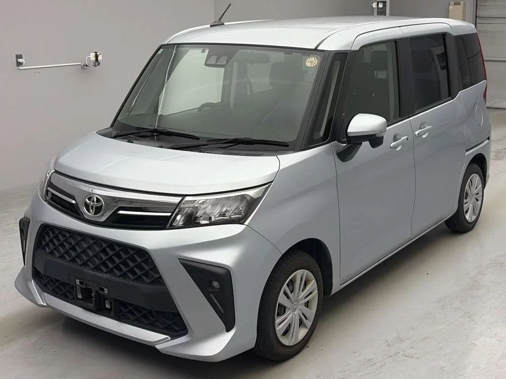 Toyota Roomy M900A 2023