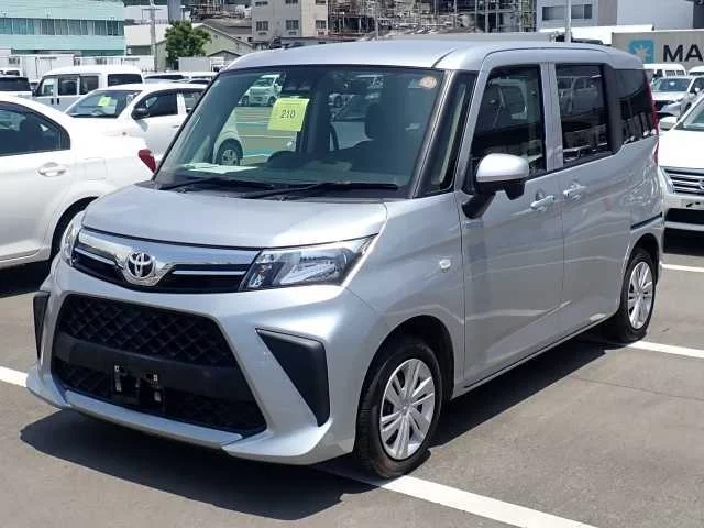 Toyota Roomy M900A 2021