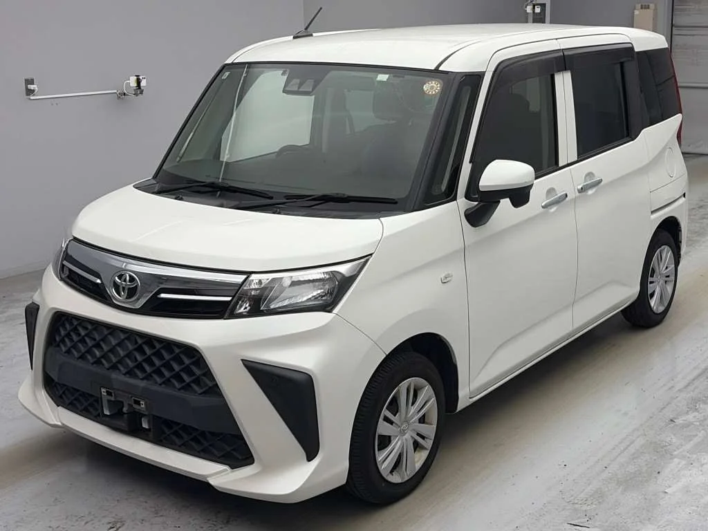 Toyota Roomy M900A 2021