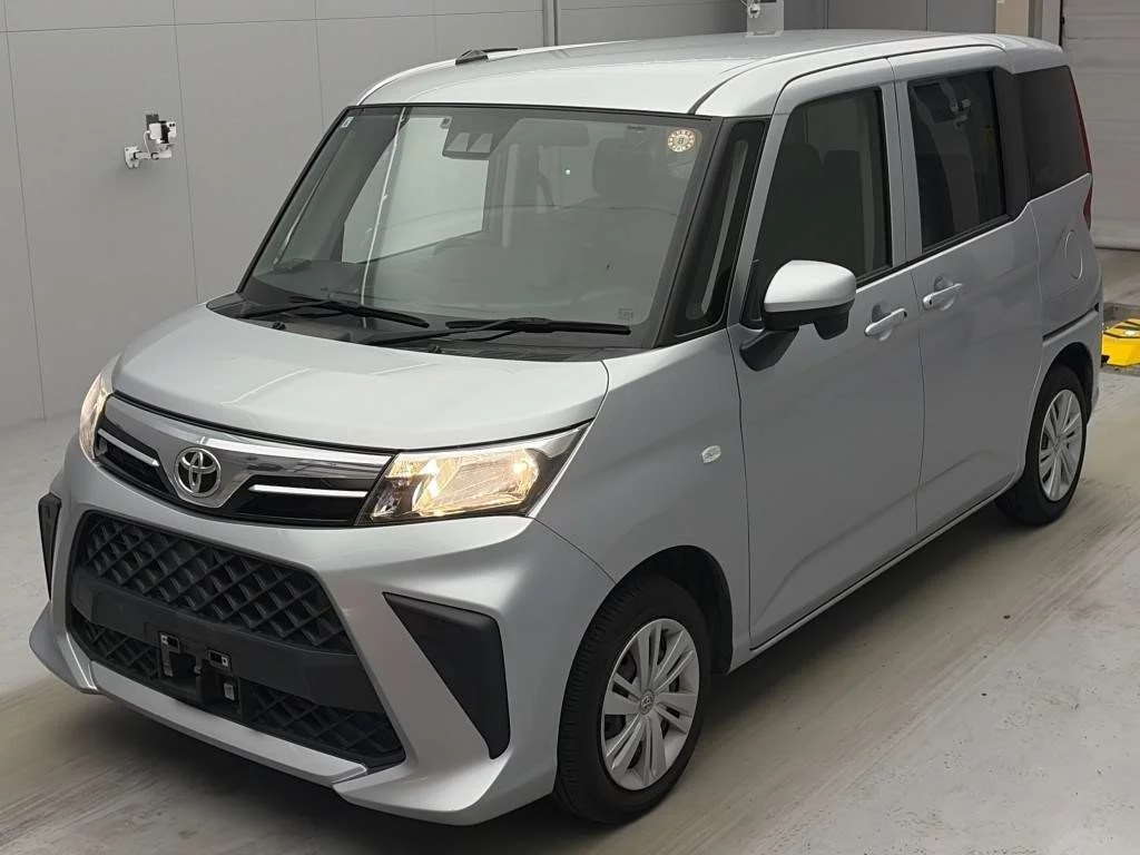 Toyota Roomy M900A 2021