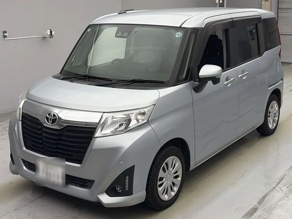 Toyota Roomy M900A 2019