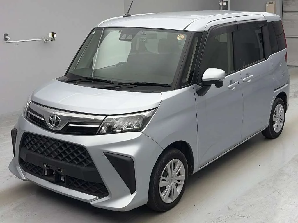 Toyota Roomy M900A 2023