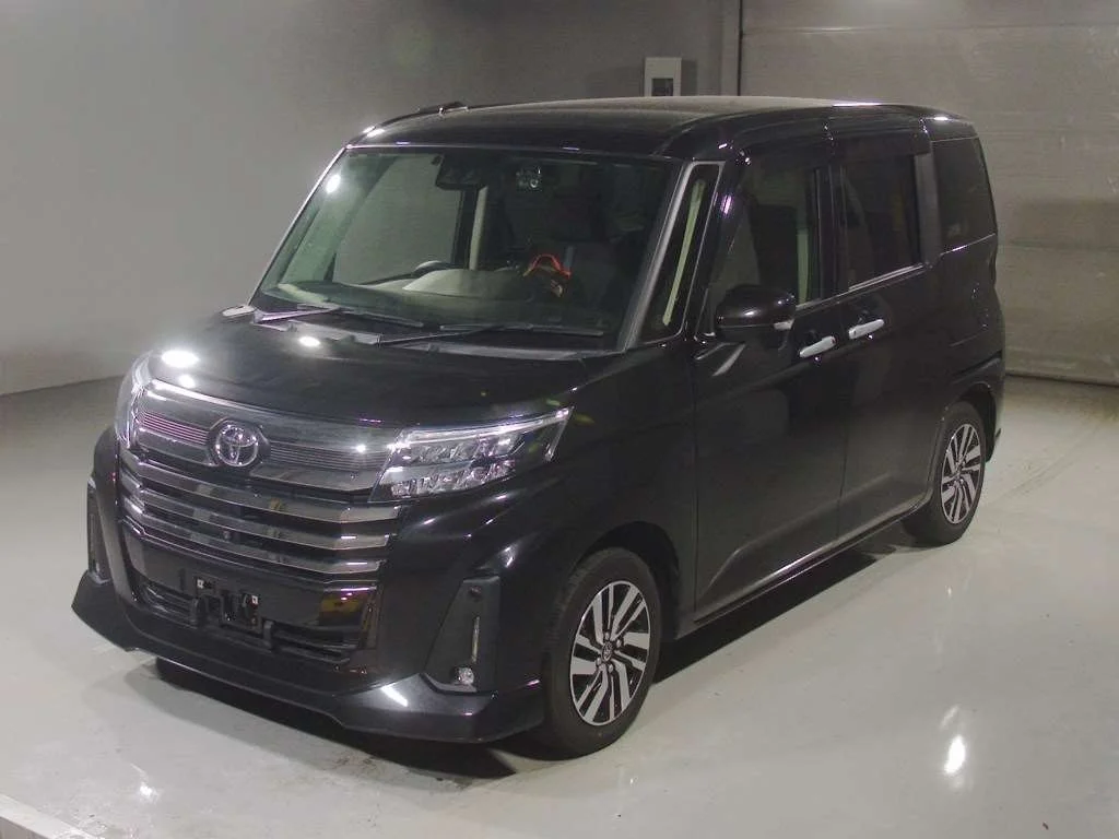 Toyota Roomy M910A 2021