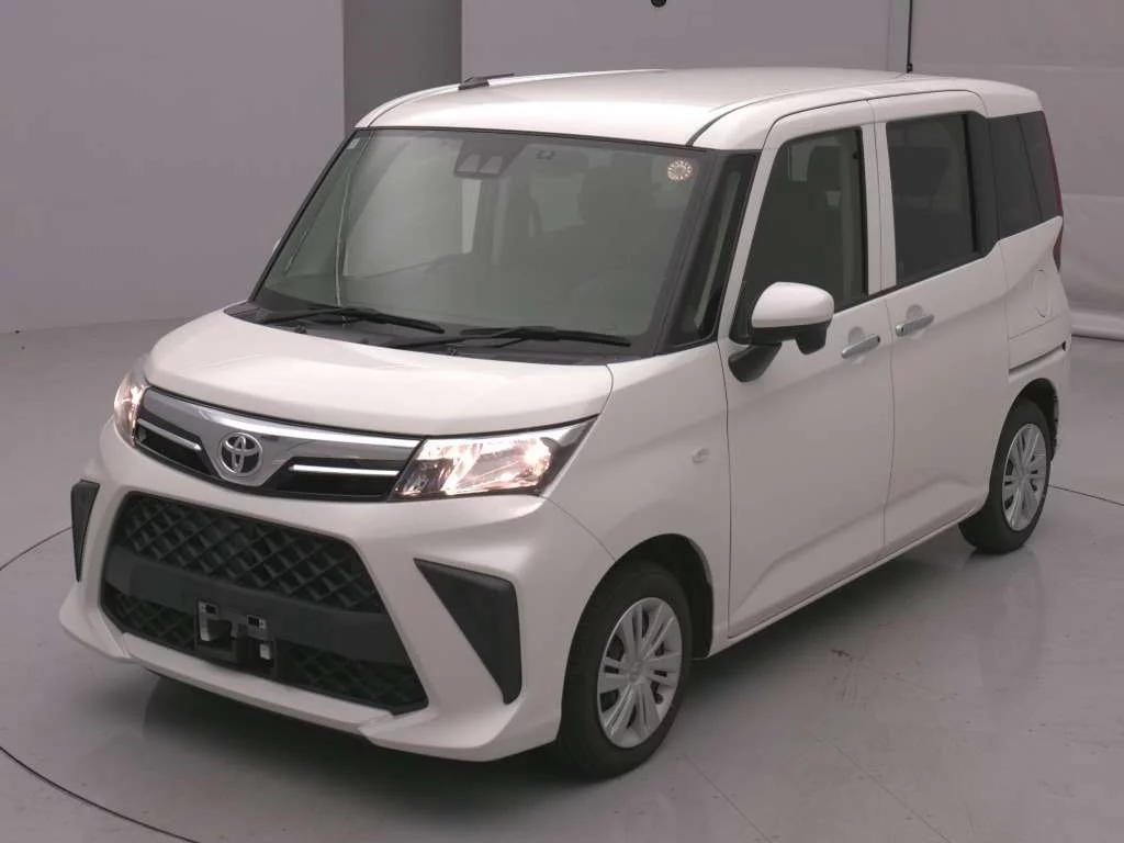 Toyota Roomy M900A 2021
