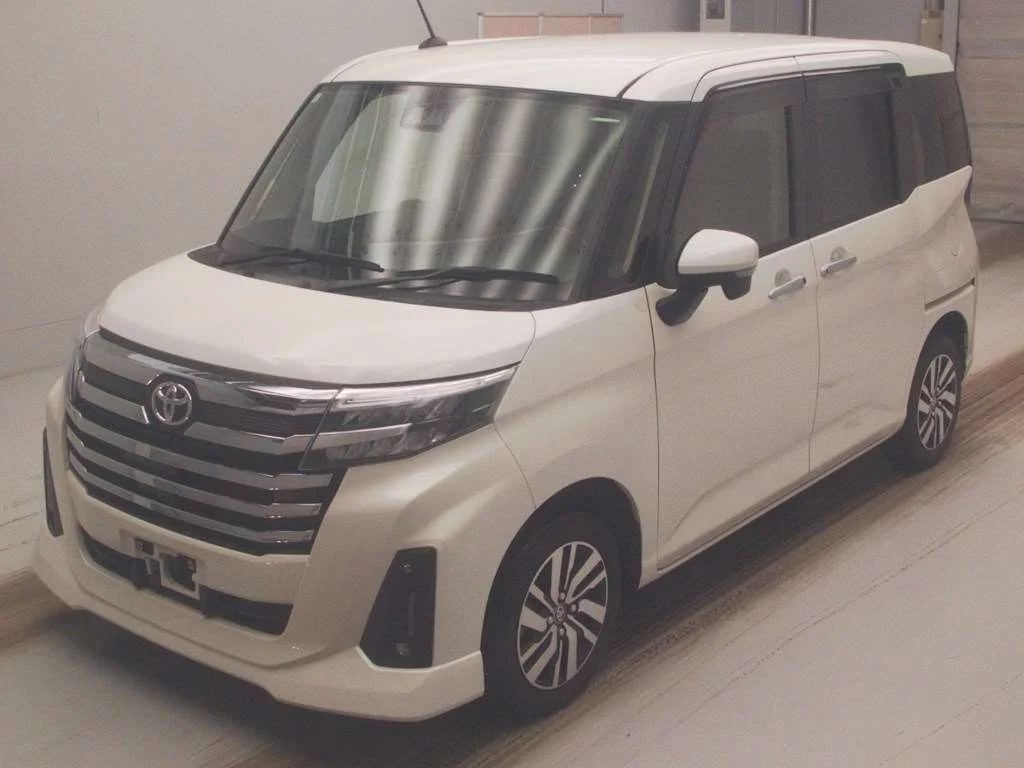 Toyota Roomy M900A 2023