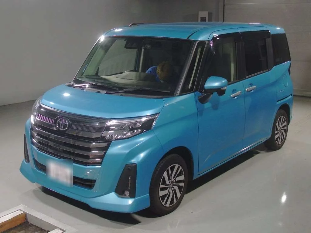 Toyota Roomy M900A 2021