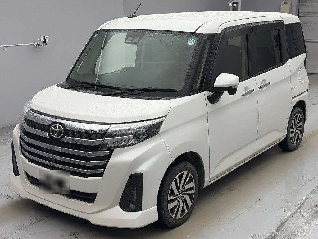 Toyota Roomy M900A 2021