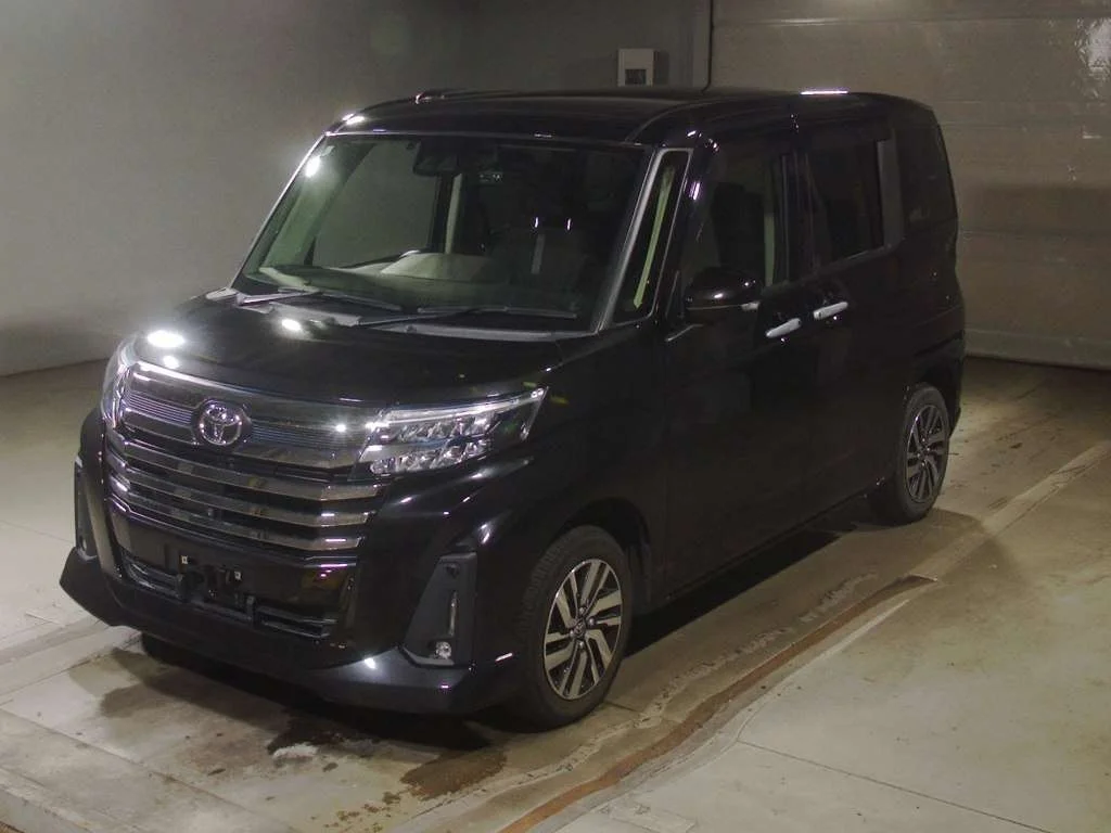 Toyota Roomy M900A 2021