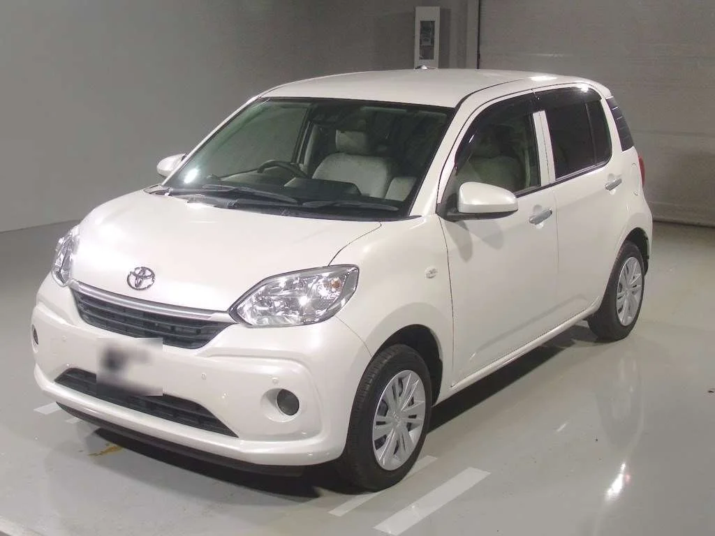 Toyota Roomy M900A 2025