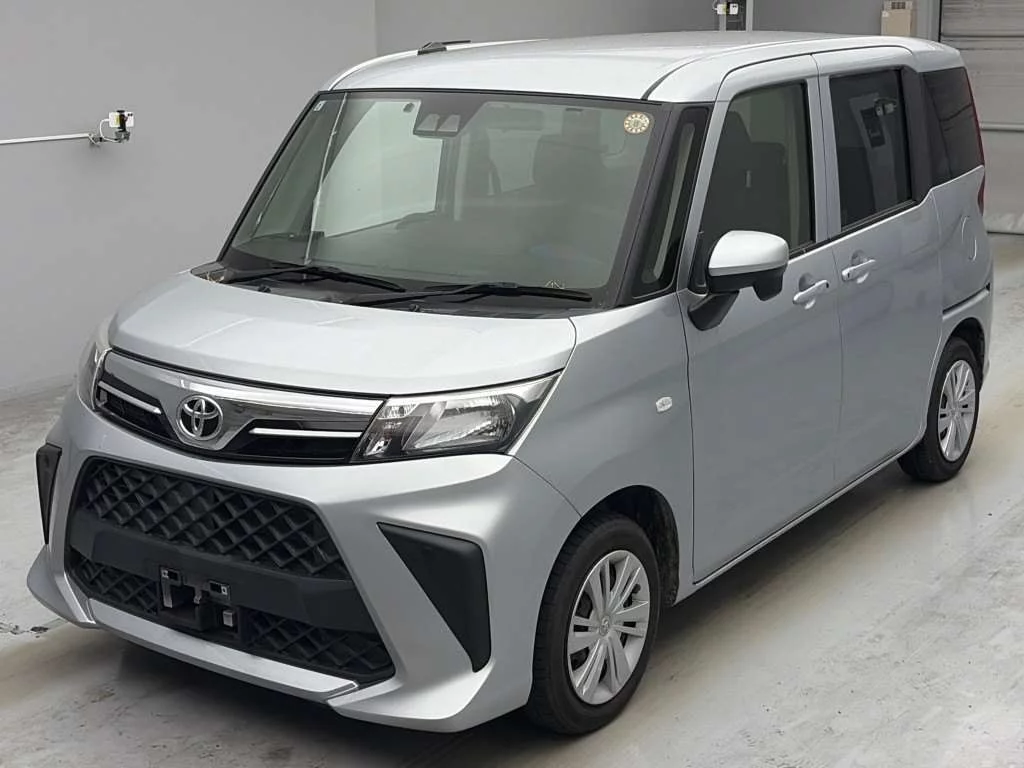 Toyota Roomy M900A 2022