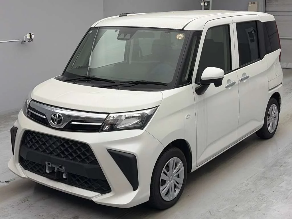 Toyota Roomy M900A 2022