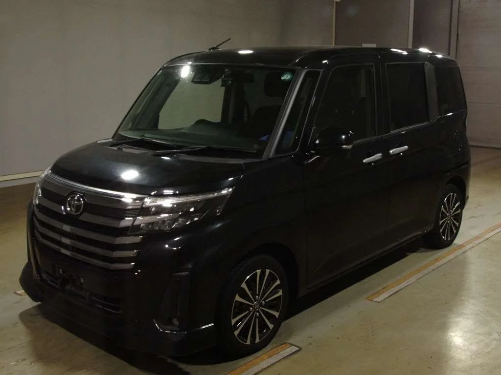 Toyota Roomy M900A 2021
