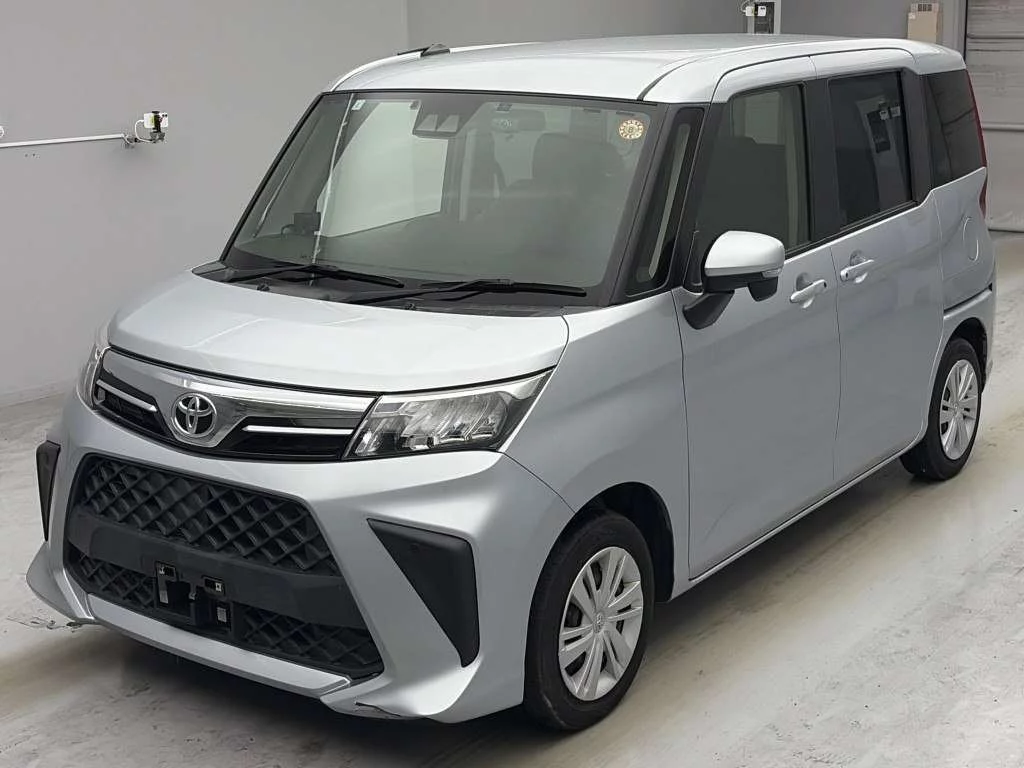 Toyota Roomy M900A 2021