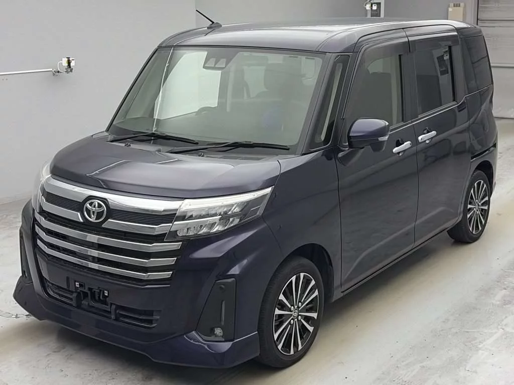 Toyota Roomy M900A 2021
