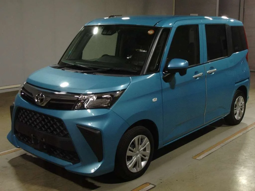 Toyota Roomy M900A 2022