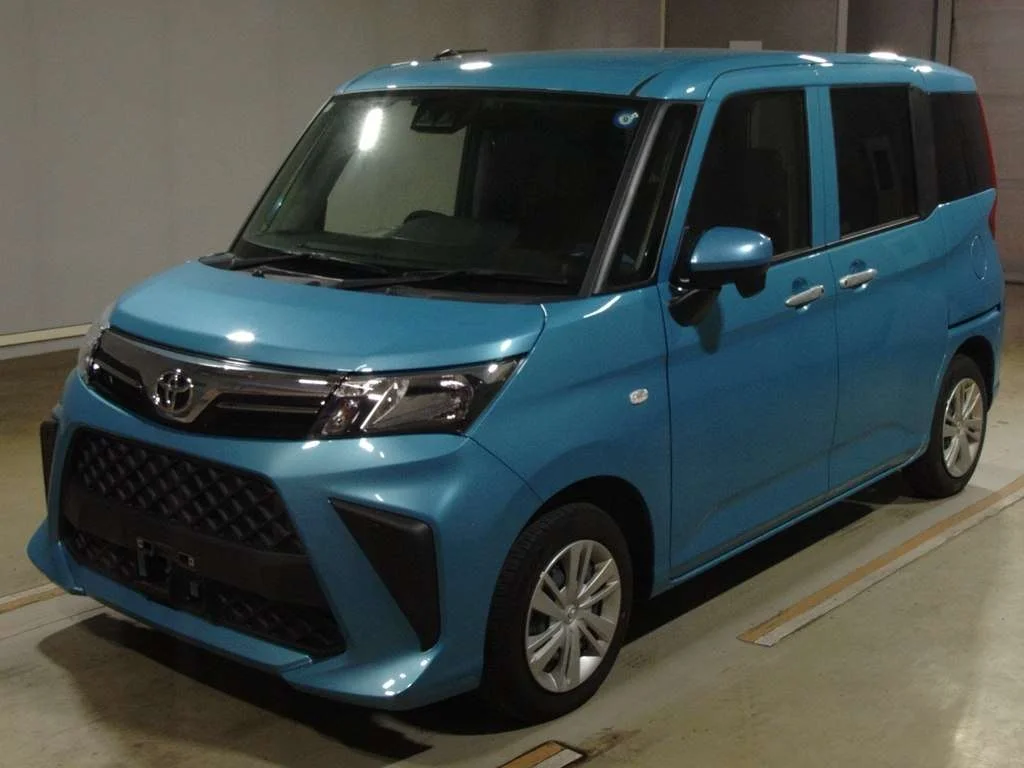 Toyota Roomy M900A 2025