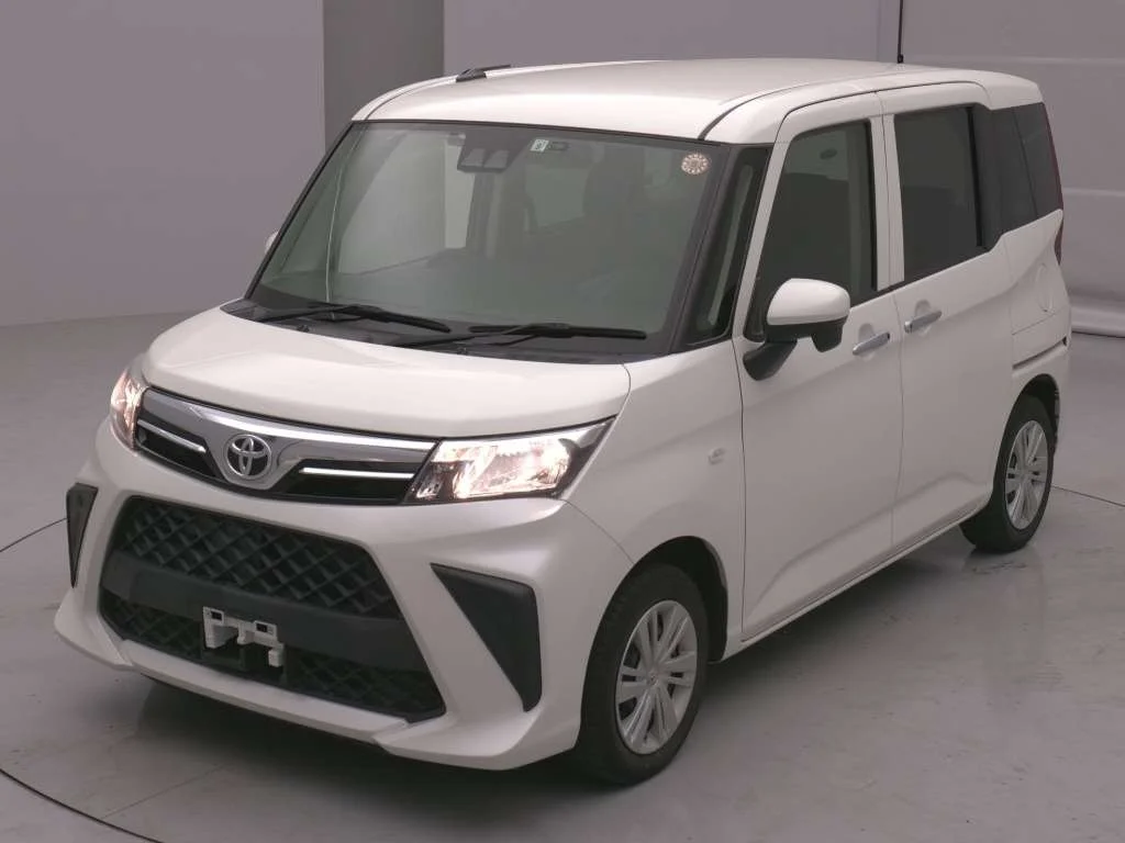 Toyota Roomy M900A 2021