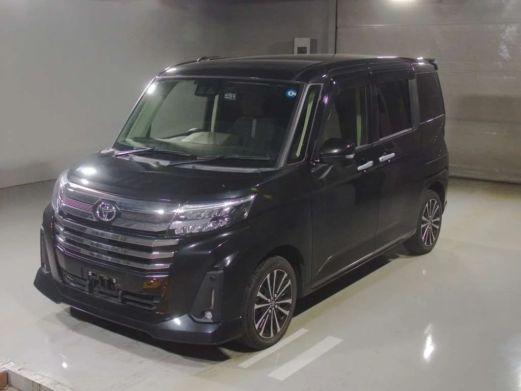 Toyota Roomy M900A 2022