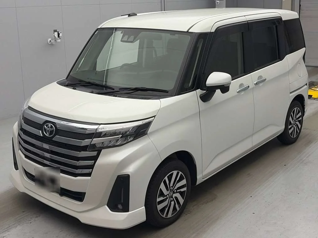 Toyota Roomy M900A 2022
