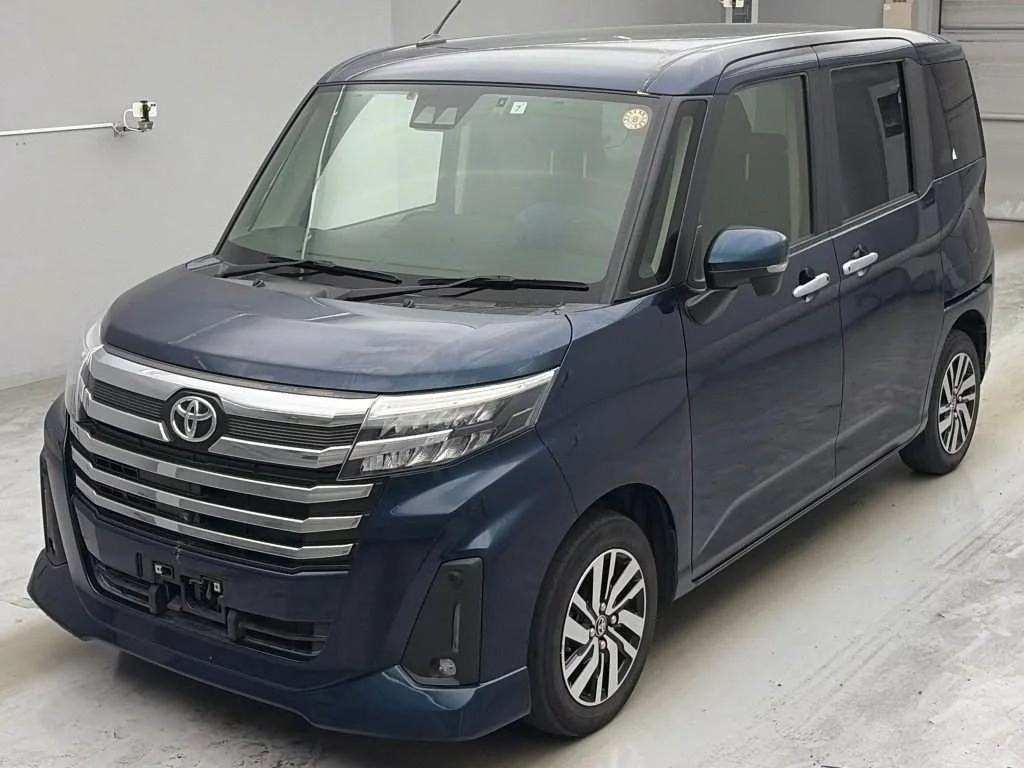 Toyota Roomy M900A 2021