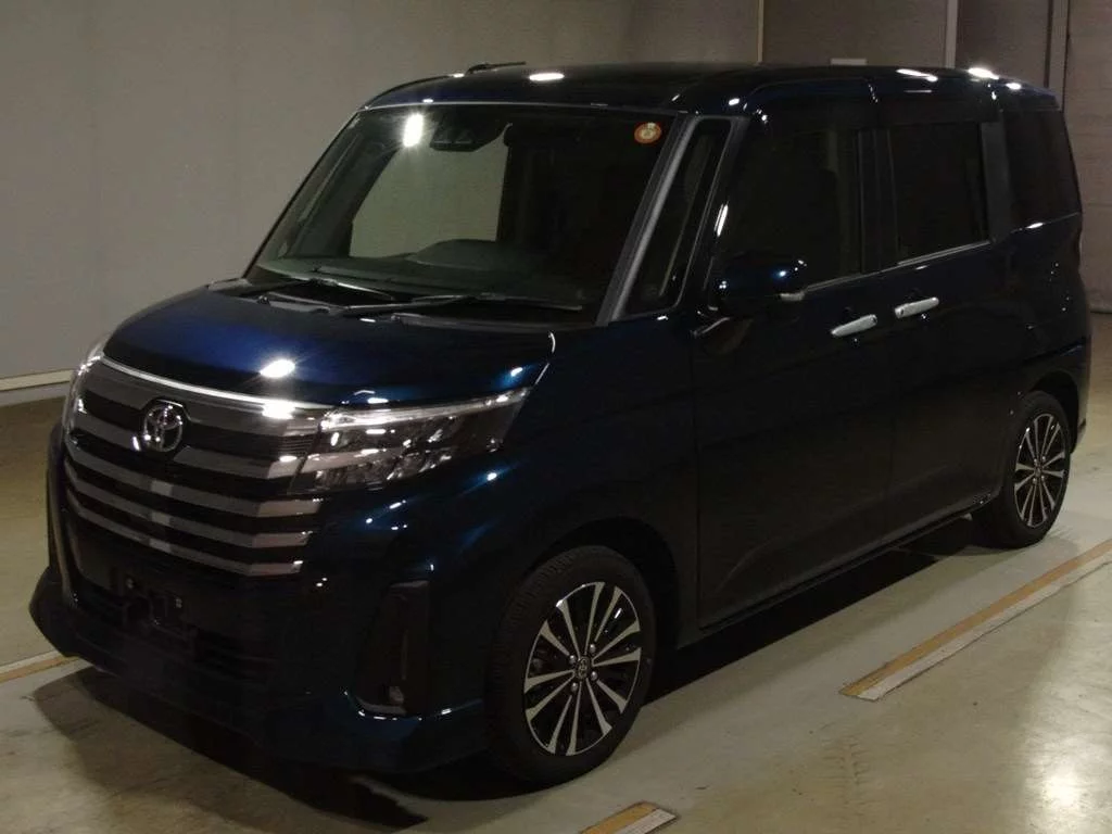 Toyota Roomy M900A 2025