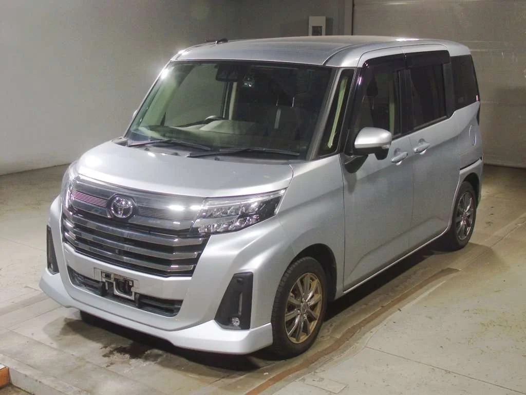 Toyota Roomy M900A 2021