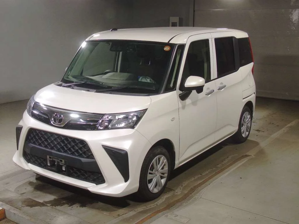 Toyota Roomy M900A 2021