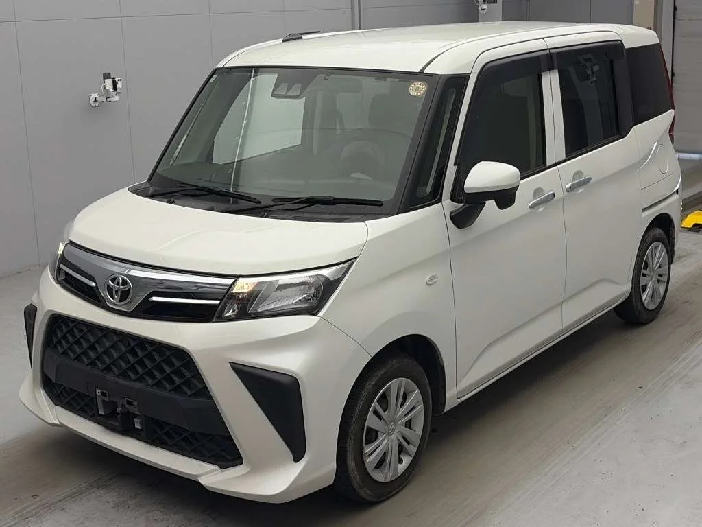 Toyota Roomy M900A 2021