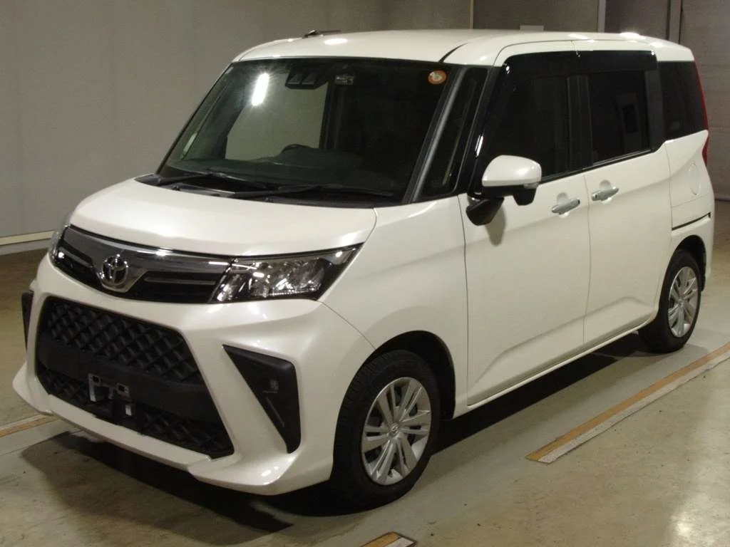 Toyota Roomy M900A 2022