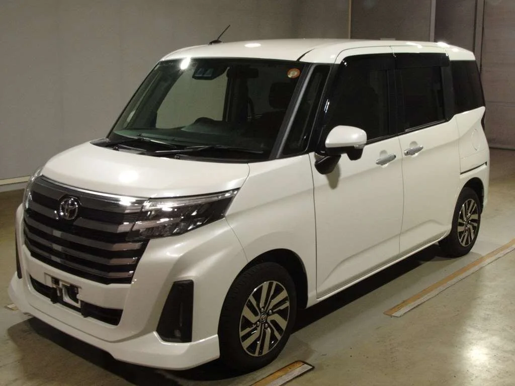 Toyota Roomy M900A 2023