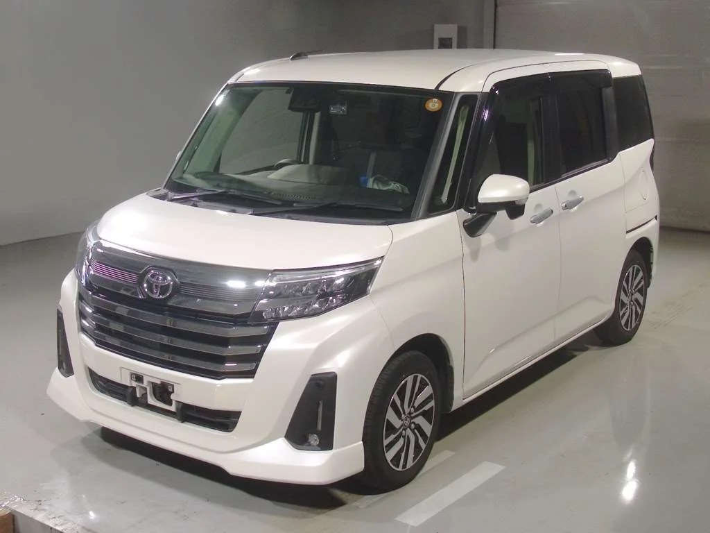 Toyota Roomy M910A 2023