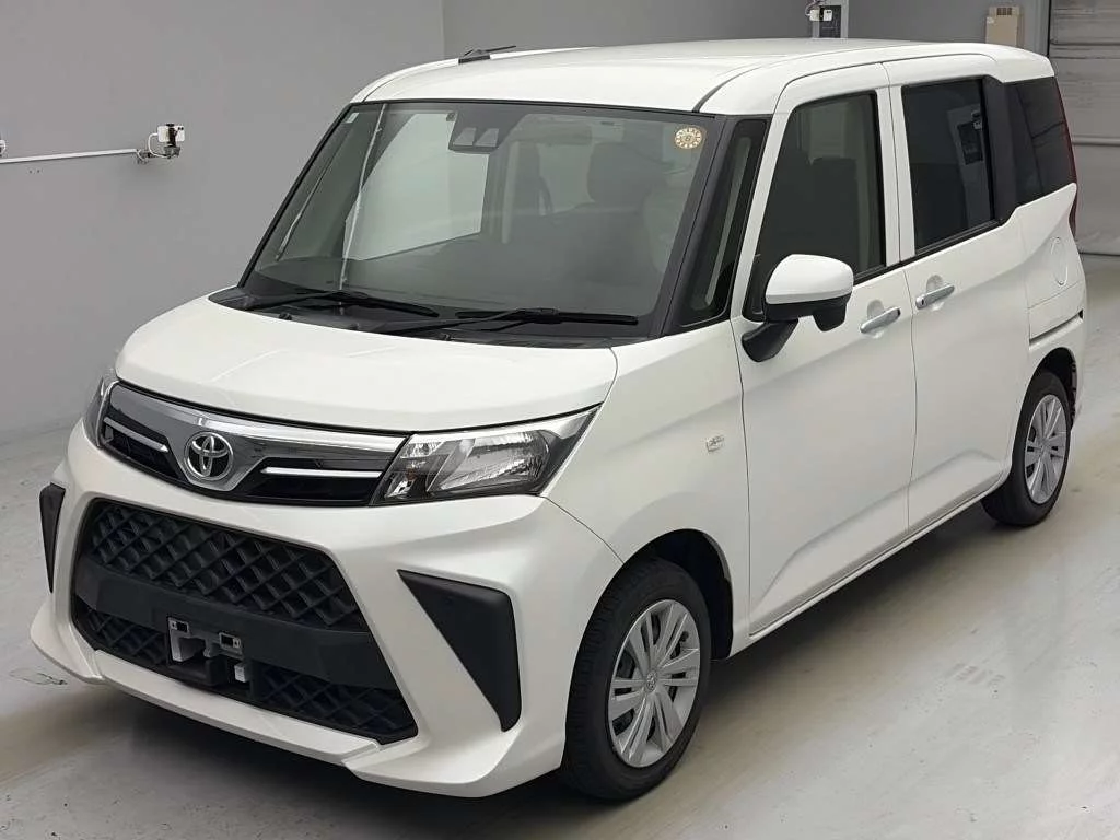 Toyota Roomy M900A 2022