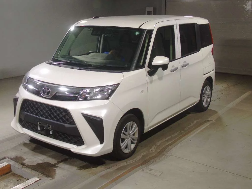 Toyota Roomy M900A 2021
