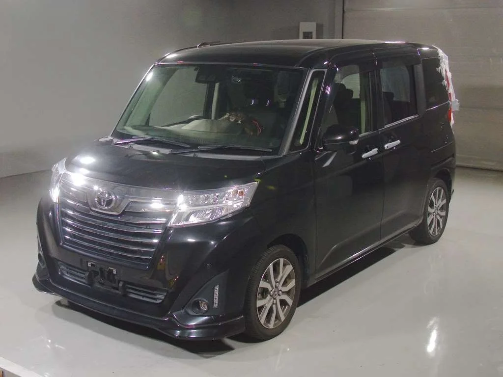 Toyota Roomy M900A 2020