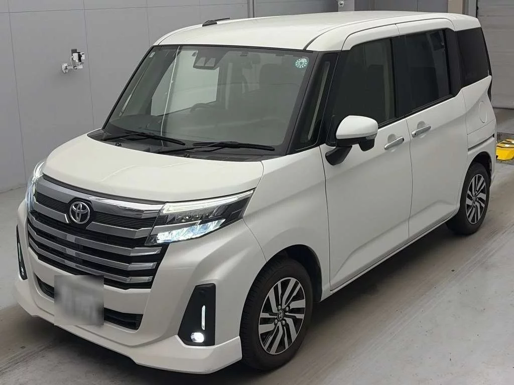 Toyota Roomy M900A 2021