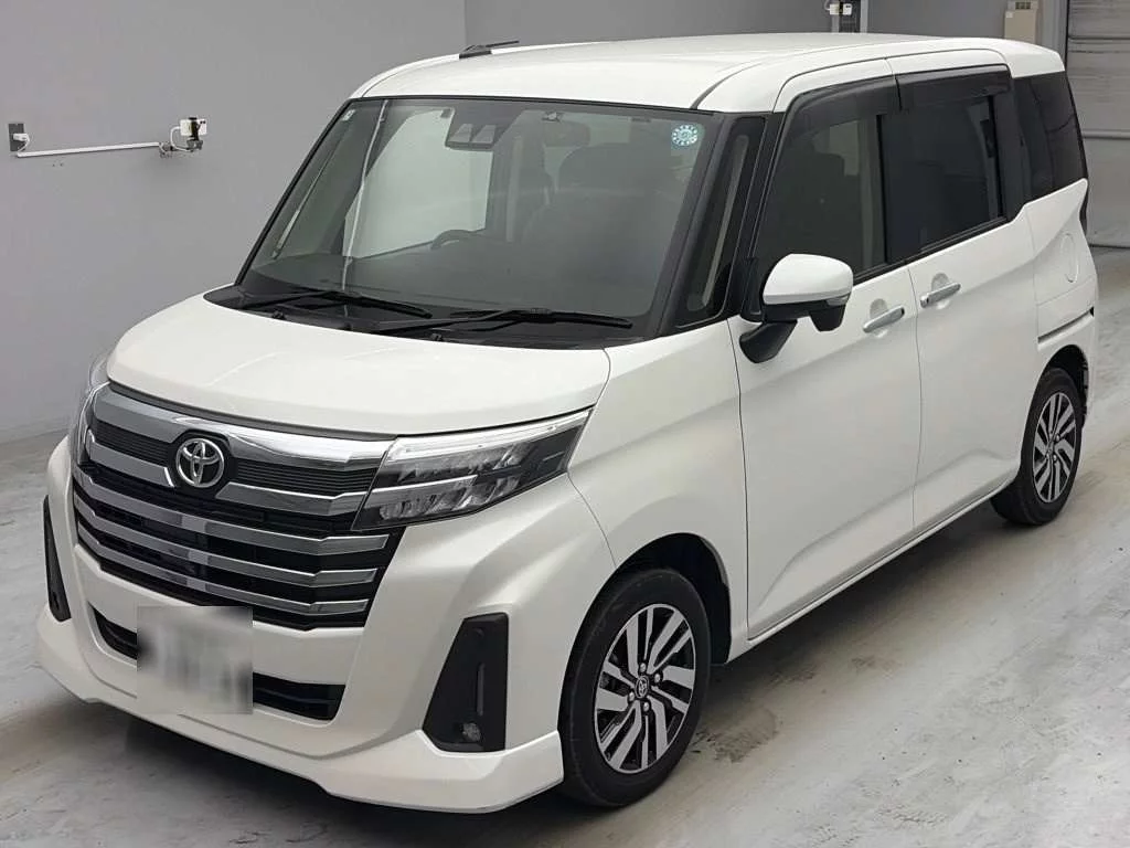 Toyota Roomy M900A 2023