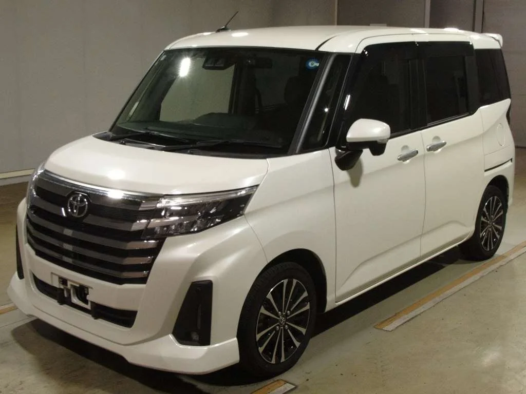 Toyota Roomy M900A 2021