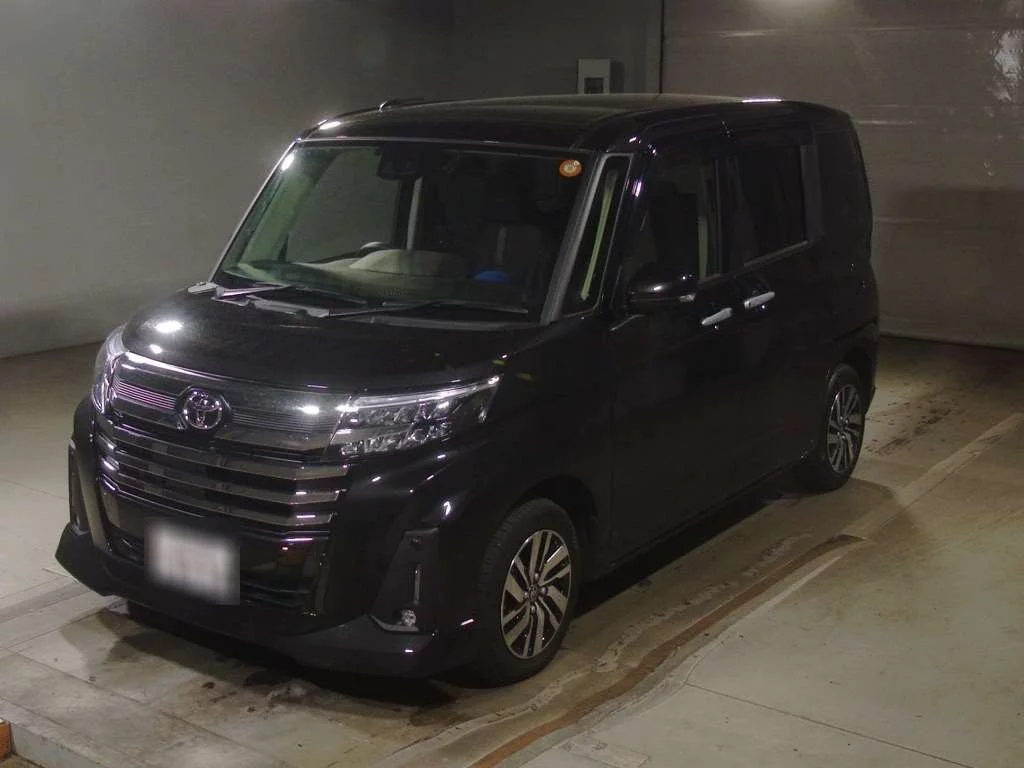 Toyota Roomy M900A 2025