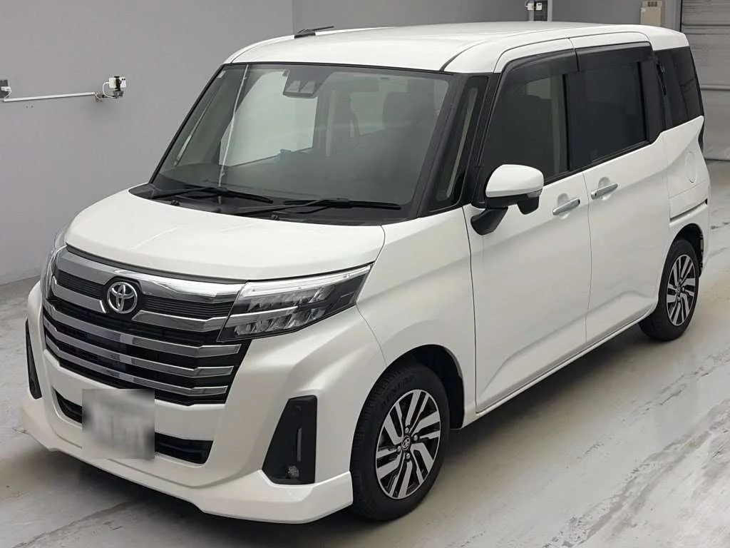Toyota Roomy M900A 2025