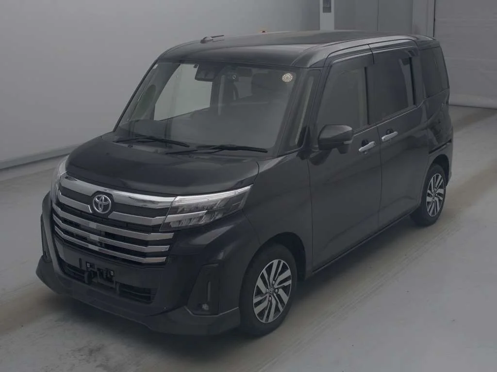 Toyota Roomy M900A 2023