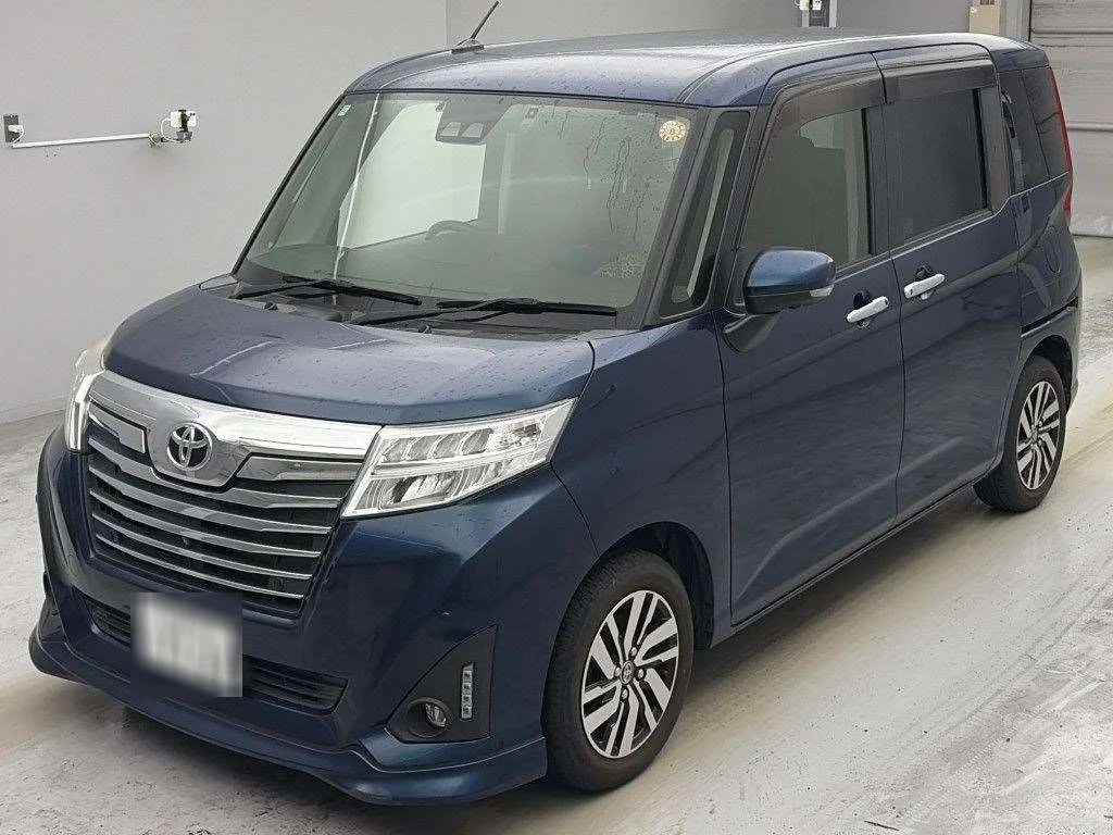 Toyota Roomy M900A 2018