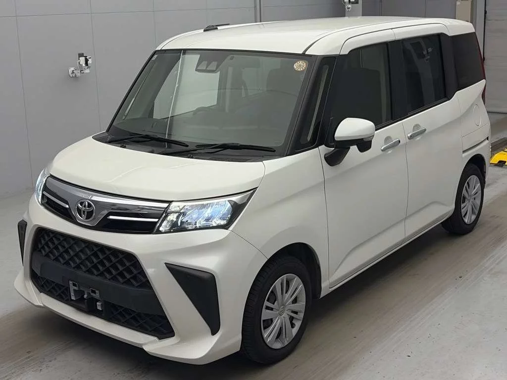 Toyota Roomy M900A 2021