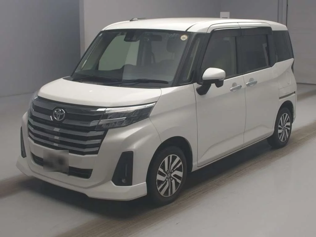 Toyota Roomy M900A 2021