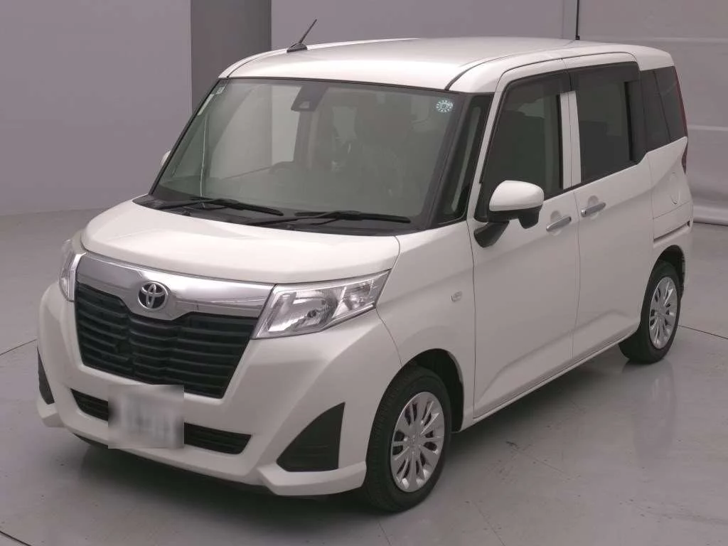 Toyota Roomy M900A 2018