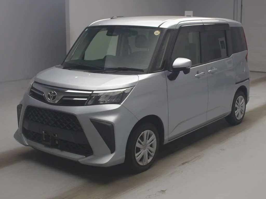 Toyota Roomy M900A 2021