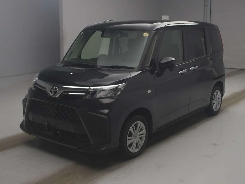 Toyota Roomy M900A 2022