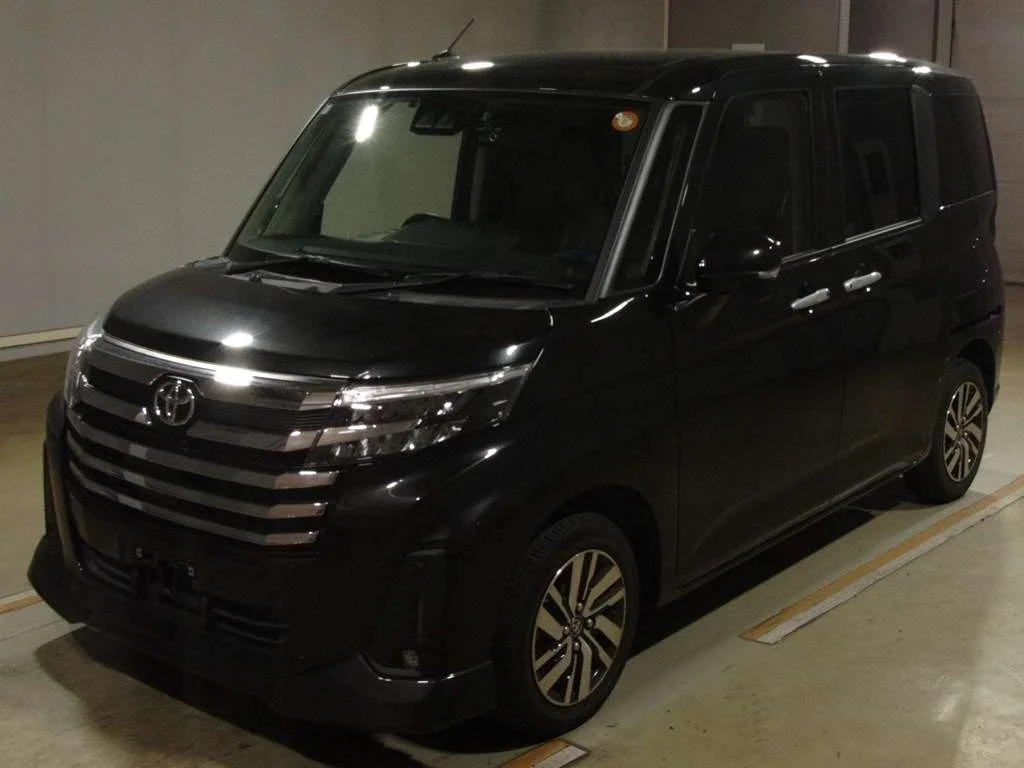 Toyota Roomy M900A 2023