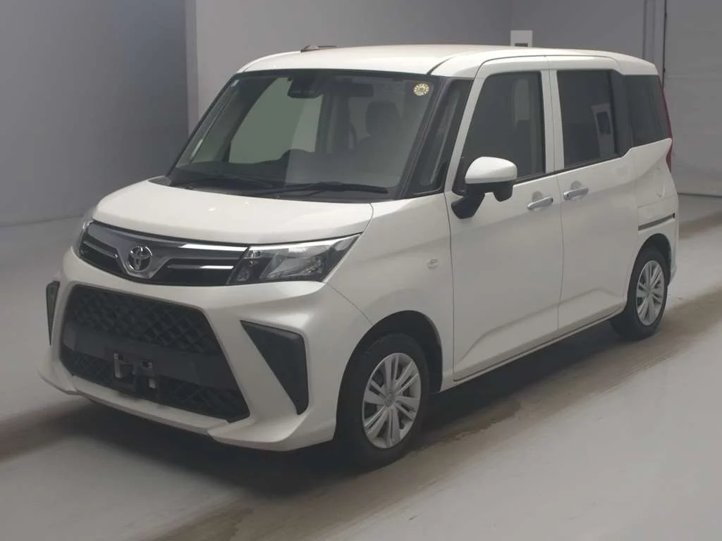 Toyota Roomy M900A 2021