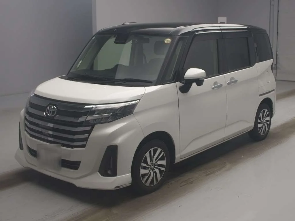 Toyota Roomy M900A 2024